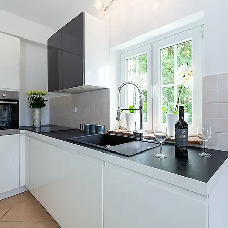 Asja Premium Apartment Funtana